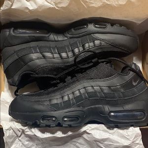 Nike Air Max 95 Essential size 8